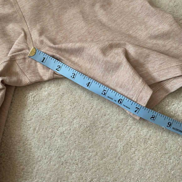 NWOT The Constant Bike short by Aritzia - Picture 8 of 8